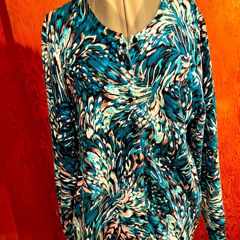 Pretty Karen Scott Cardigan